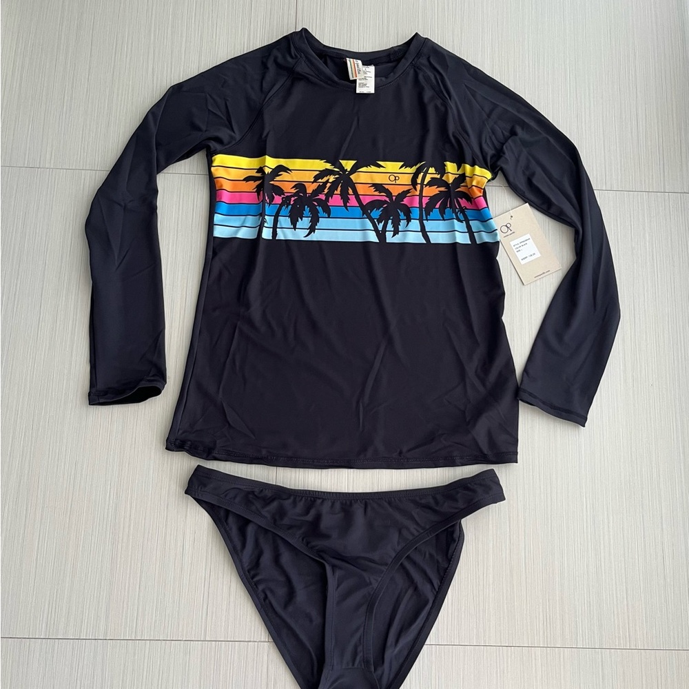Long sleeve swimsuit